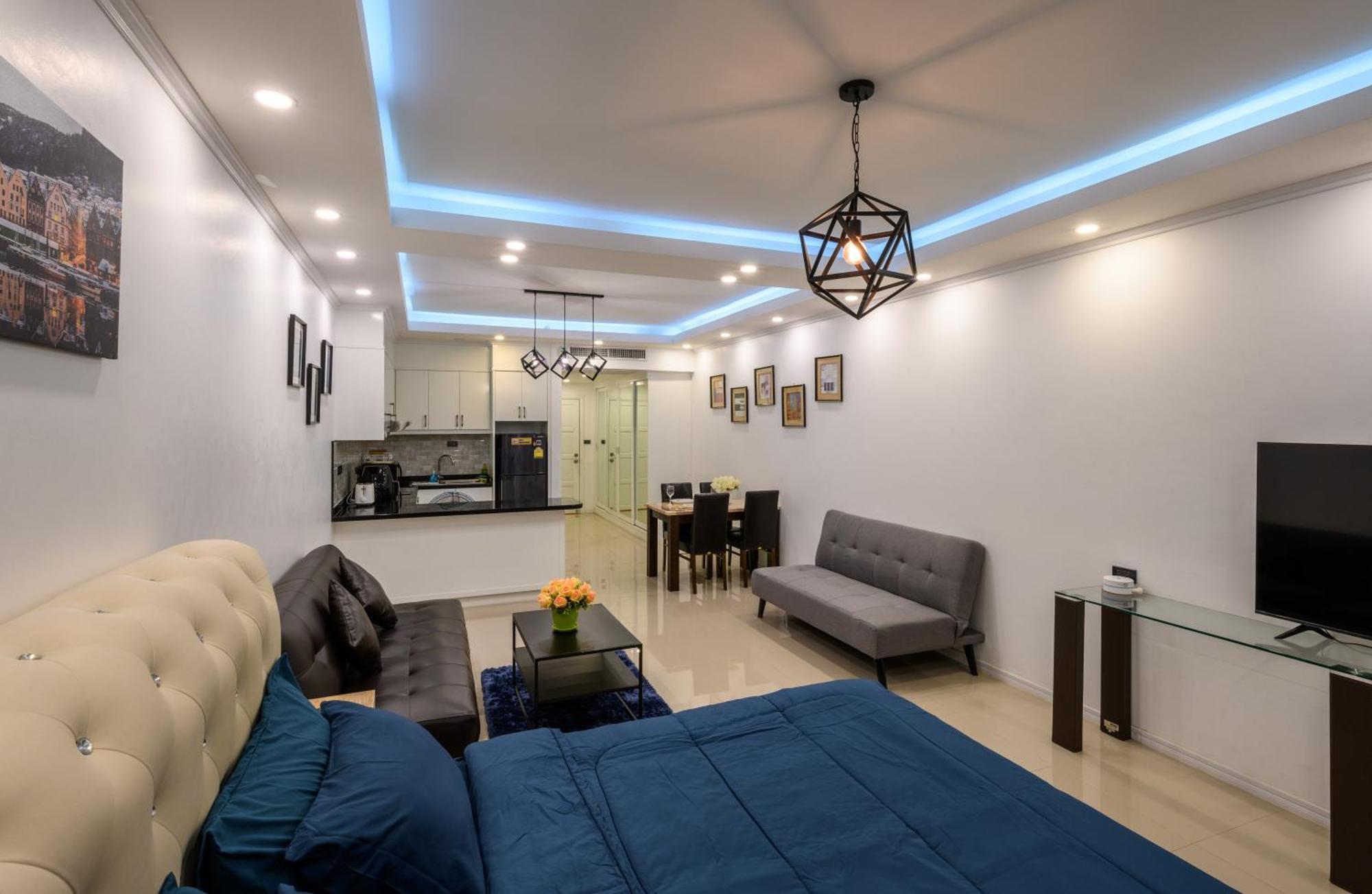 Jomtien Beachfront Stylish Studio , Stunning Seaview , Big Pool Kültér fotó